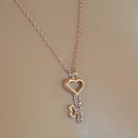 Rose Gold 2 Layer Chain Necklace With Crystal Key & Pendant - Picture 7 of 8